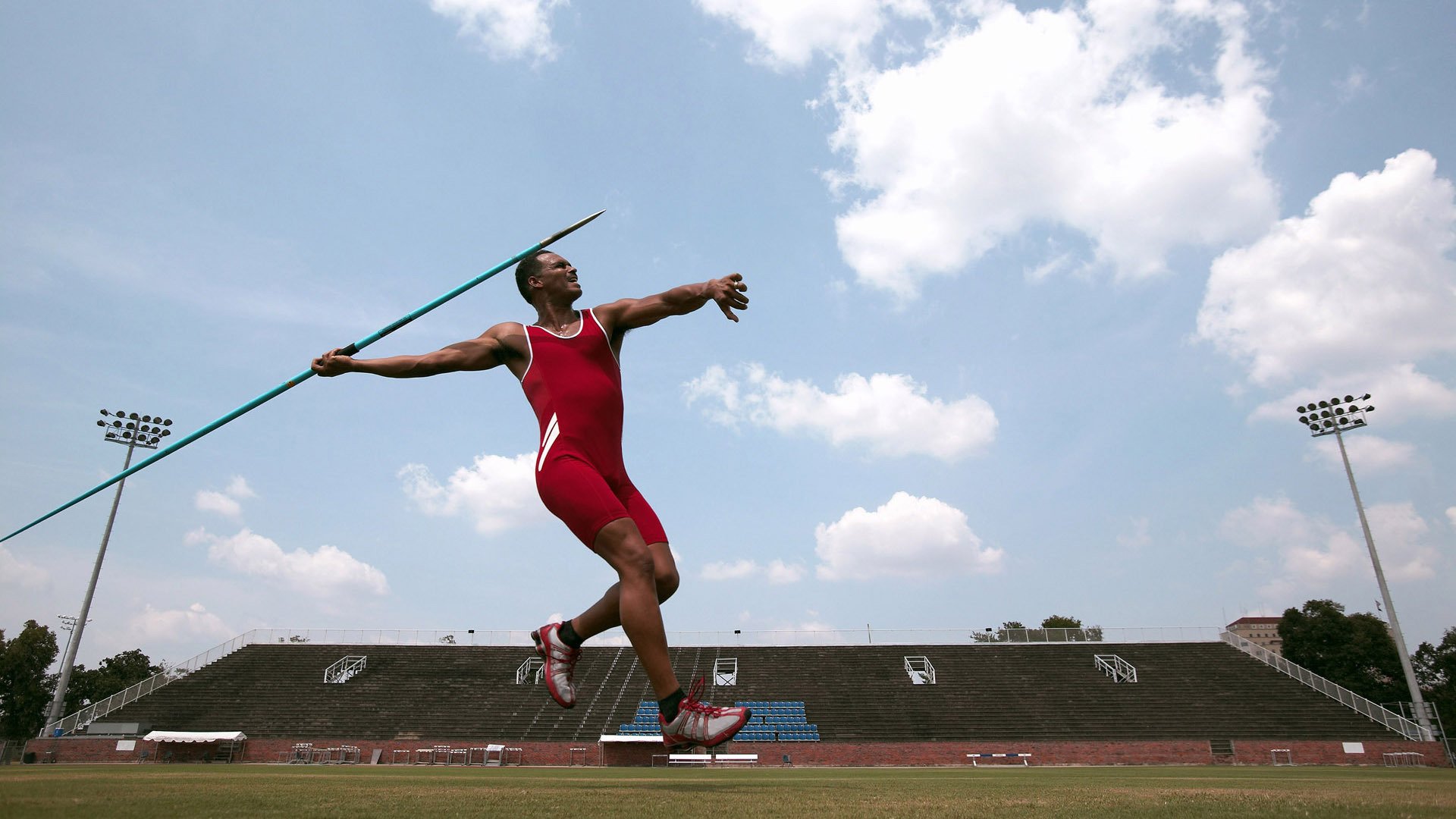 读秒绝杀！亚洲之光黄喜灿引爆全场，一次神仙球加关键助攻，导演史诗级逆转